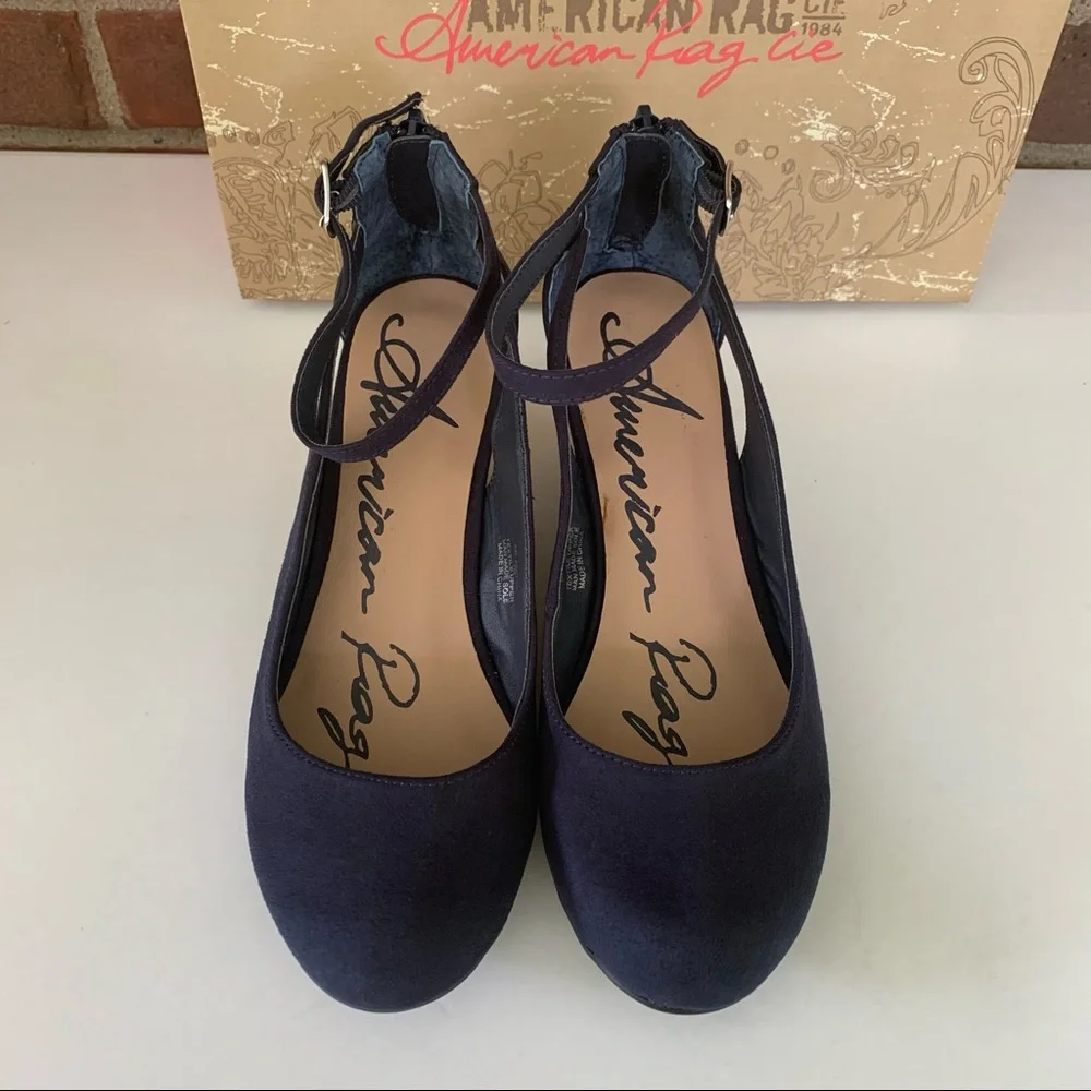 American Rag Navy Wedges - Picture 2 of 9
